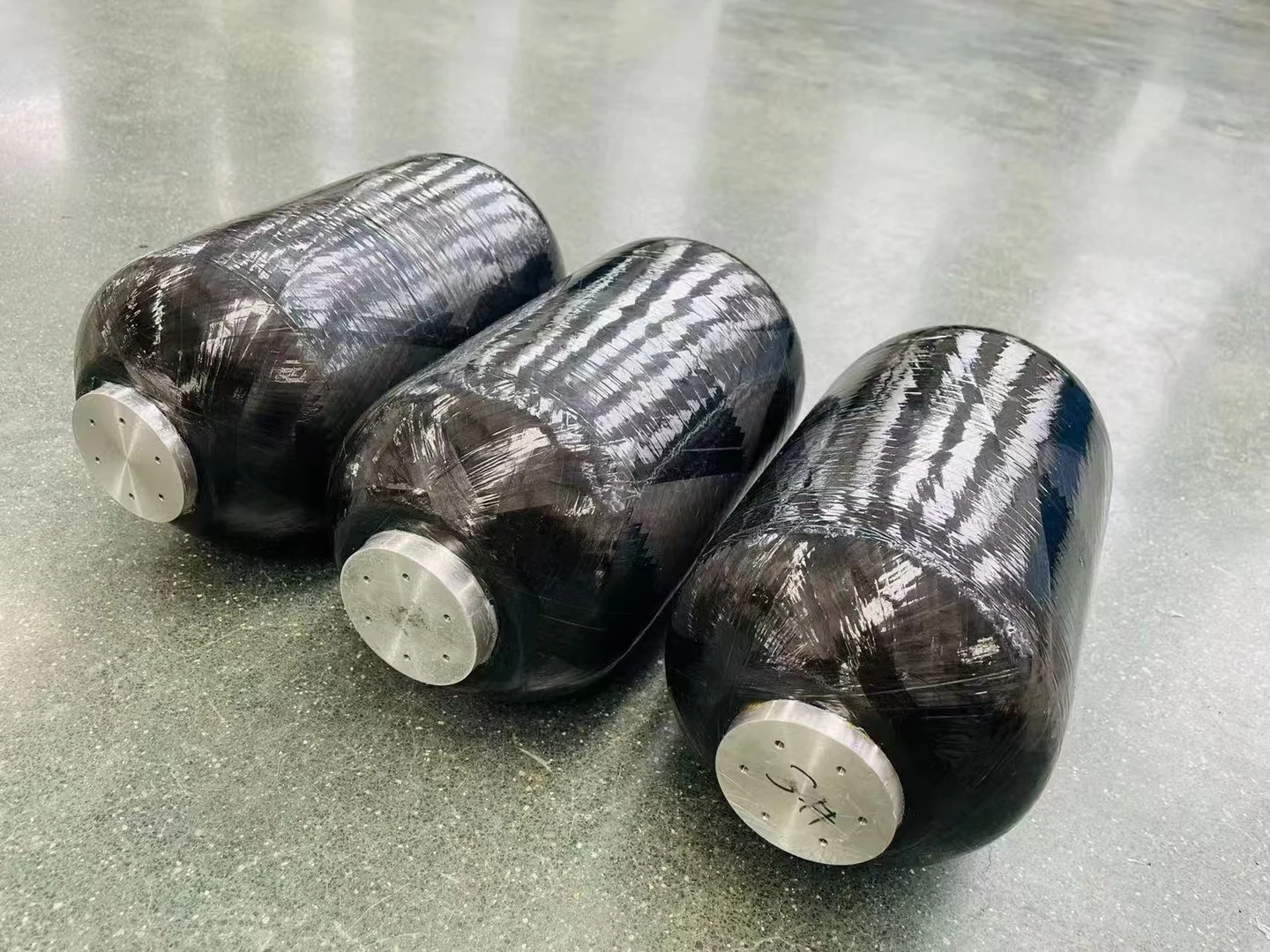 Filament-Wound Gas Cylinders · CF-170